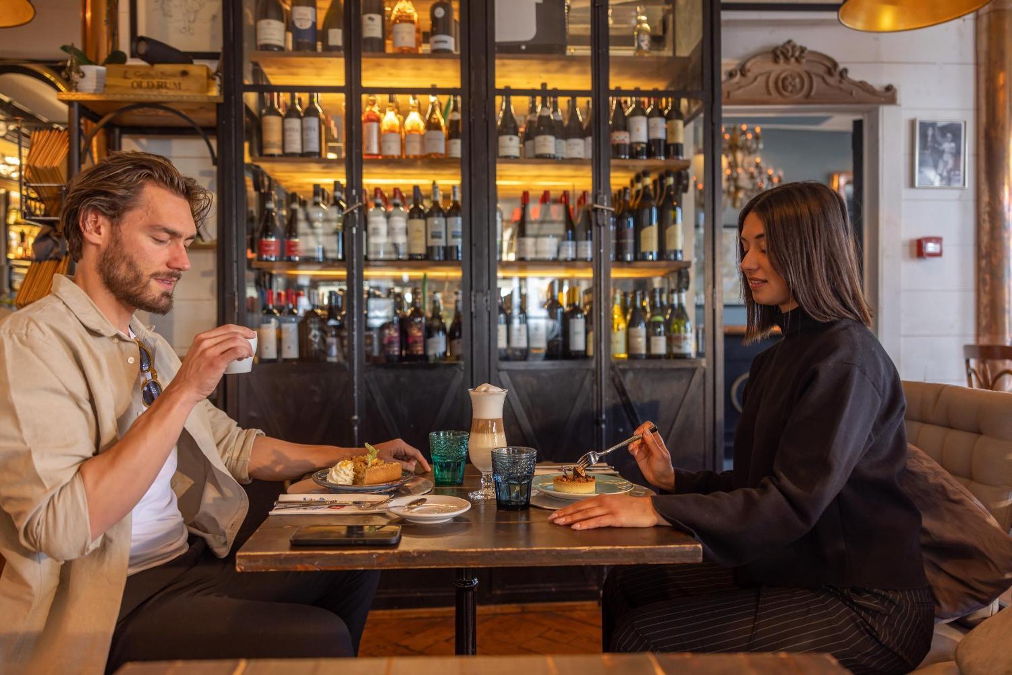Vevey Hotel & Guesthouse Bagian luar foto